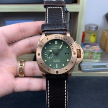 沛纳海 Pam00382 vs青铜表壳