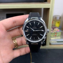 欧米茄 VS 海马150胶带款