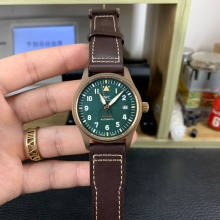 万国 IWC V7 新款青铜 飞行员马克