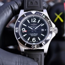 百年灵 Breitling 复仇者系列 